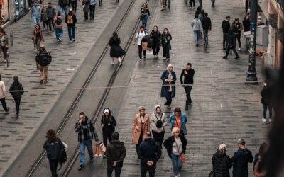 Efecto del espectador: por qué a veces no ayudamos cuando deberíamos